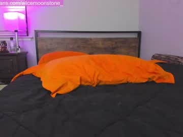 webcam girl alice_moonstone image #1061772