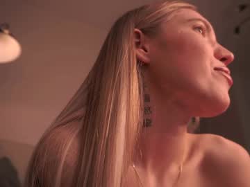 webcam girl shiningstarrr image #8670929