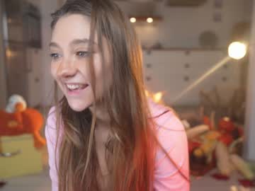 webcam girl mia_elfie image #8096686