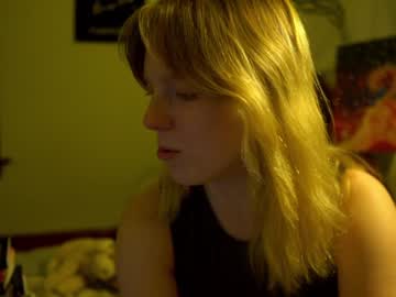 webcam girl crimsonxrapture image #851115