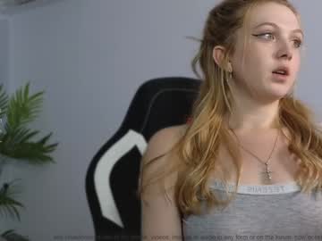 webcam girl small_blondee image #7341896