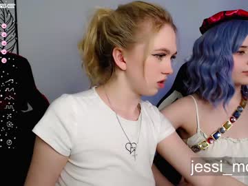 webcam girl small_blondee image #3833333