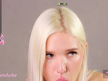 webcam girl auroraardorr image #7666291