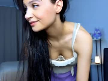 webcam girl yourrapunzel_ image #9552334