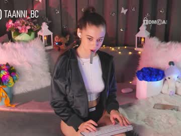 webcam girl taanni_bc image #3629457