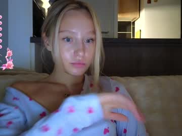 webcam girl white_lime image #7727894