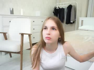 webcam girl hildgaillard image #9374197