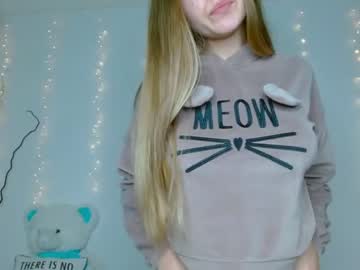 webcam girl little__cherrry image #2475213