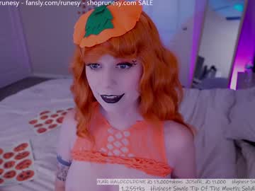 webcam girl runesy image #8068728