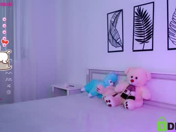 webcam girl small_blondee image #3381405