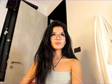webcam girl akino_17 image #1882452