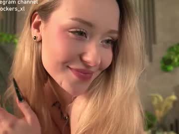 webcam girl ella_knockers_xl image #9264541