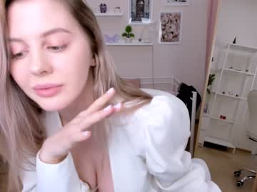 webcam girl vivian_lacroix image #604639