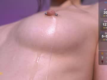 webcam girl sweetkira555 image #7727724