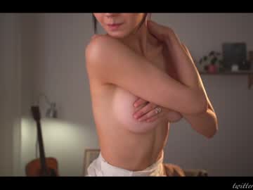webcam girl luna_ai image #3074845