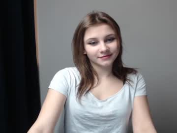 webcam girl relax_nina image #740551