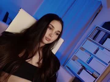 webcam girl hollyextra image #9373188