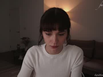 webcam girl luna_ai image #7516646
