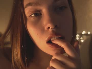 webcam girl bibi_it_is image #1634098