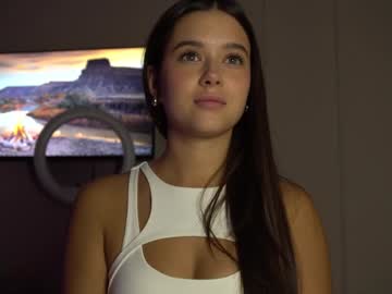 webcam girl emilybatee image #7295036