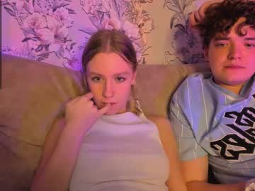webcam couple leon_devol image #8079922