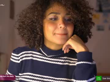 webcam girl arletnoa image #5911736