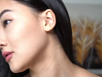 webcam girl refined_style image #6798863