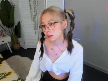 webcam girl y_u_m_i_k_a image #3187545