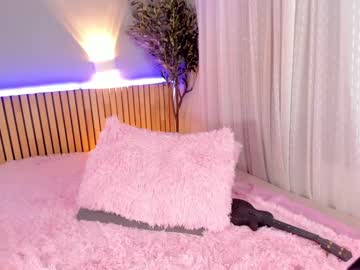 webcam girl little_effy18 image #6914296