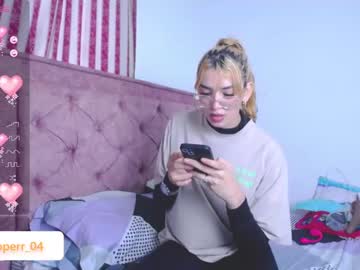 Cam for emilycooper_26