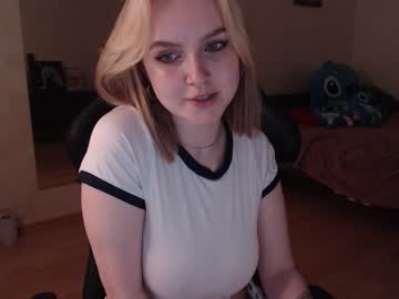 webcam girl lovely_kisses image #2655439