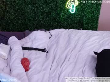 webcam girl runesy image #2690948
