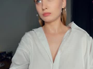 webcam girl go1den_hair_ image #4900671