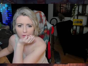 webcam girl kimilee22 image #6143766