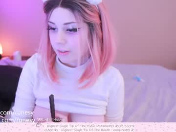 webcam girl runesy image #781161