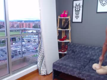 webcam girl mia_cooper1 image #606378