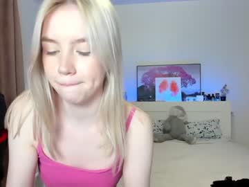 webcam girl _emiliaaa image #4282388