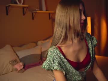 webcam girl cuteelsa_ image #5879320
