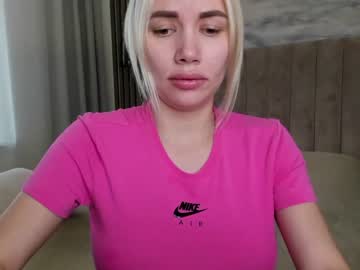 webcam girl dontbeshybaby image #243051