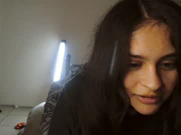 webcam girl prettyyyyx0xo image #5700950