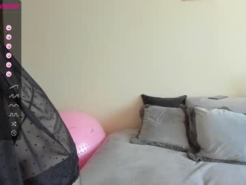 webcam girl emilymilf__ image #5032467