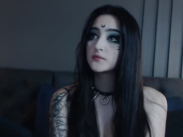 webcam girl charlotte_germanotta_ image #4513637