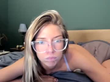 webcam girl oliviahansleyy image #7024897