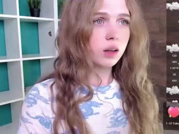 webcam girl small_blondee image #2097481