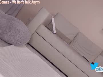 webcam girl hollyextra image #603596