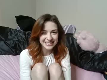 webcam girl milkywhiiite image #2345357