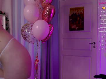 webcam girl holliwould_ image #4197913