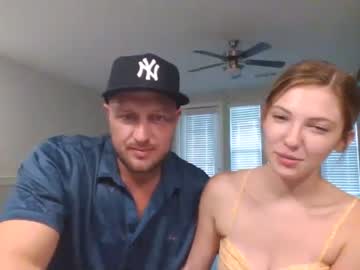 webcam couple barleylegalslut00 image #5351752