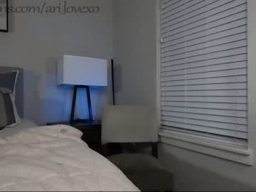 webcam couple ari_lovexo image #3229896