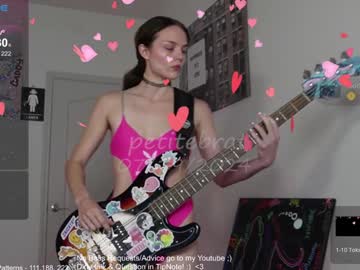 webcam girl petitebrat image #7444590